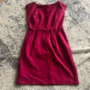 Ann Taylor LOFT Women’s Cap-Sleeve Sheath Dress in Burgundy